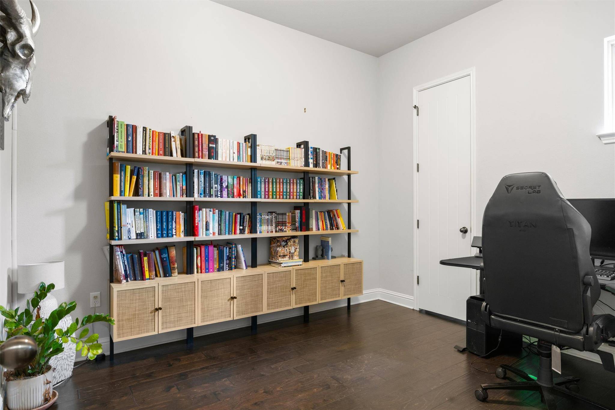 7122 Cut Plains TRL #17, Austin, TX 78726