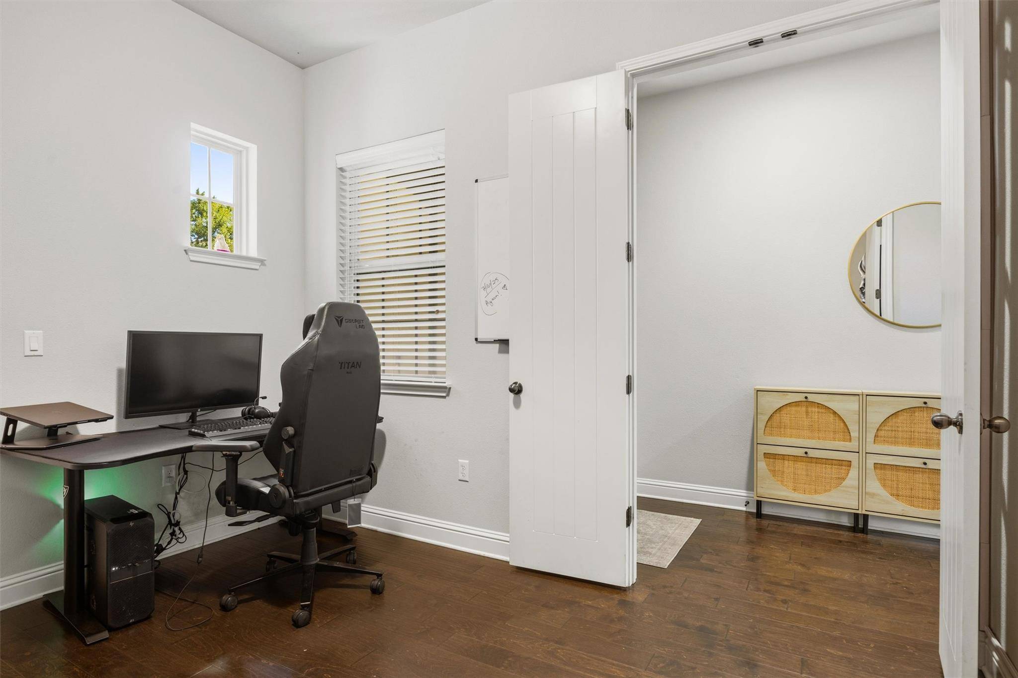 7122 Cut Plains TRL #17, Austin, TX 78726