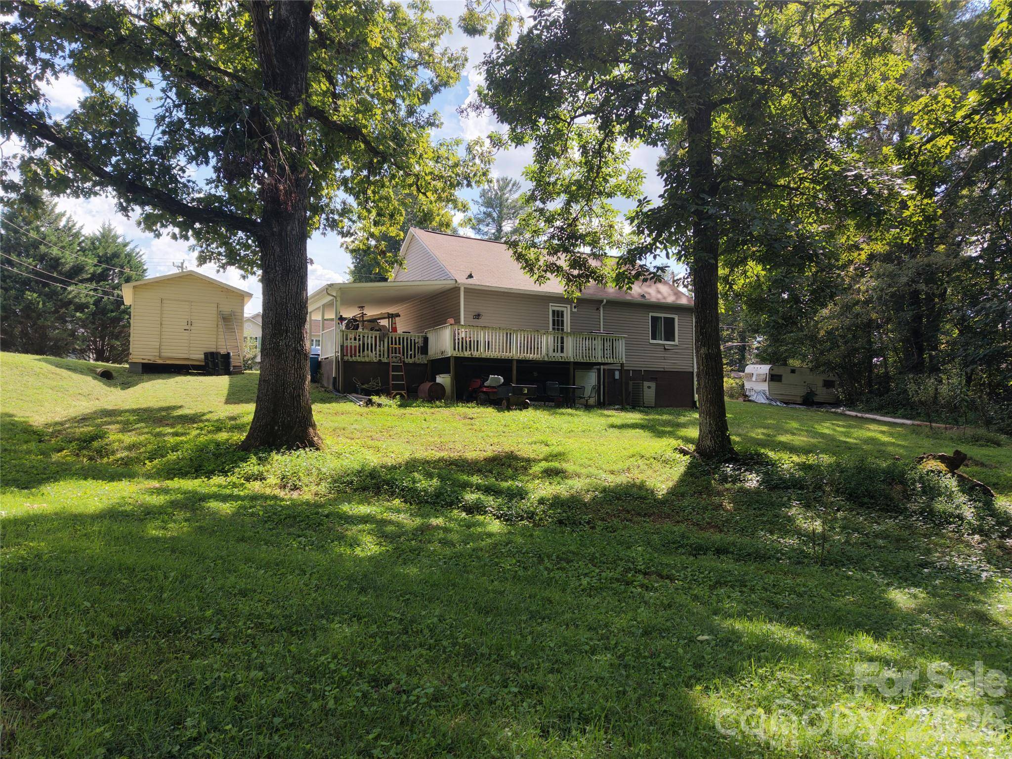 4266 Smokey Creek RD, Lenoir, NC 28645
