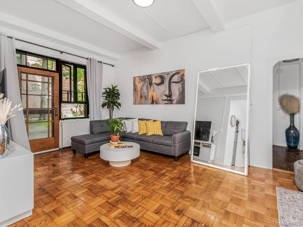 1554 Unionport RD #TG, Bronx, NY 10462