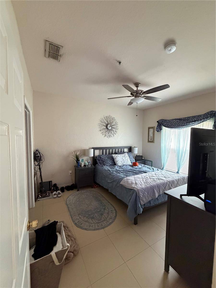 6017 WESTGATE DR #922, Orlando, FL 32835