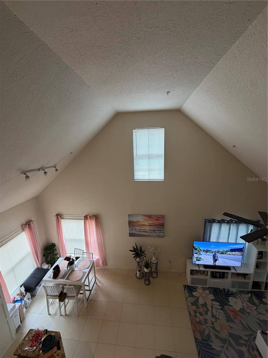 6017 WESTGATE DR #922, Orlando, FL 32835