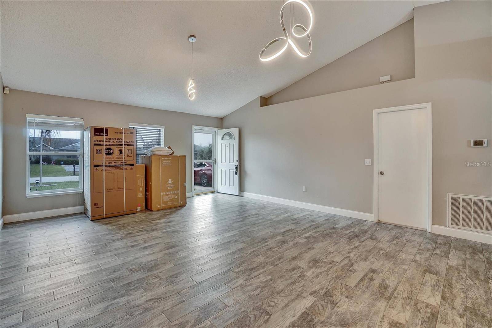 3046 BLAINE CIR, Deltona, FL 32738