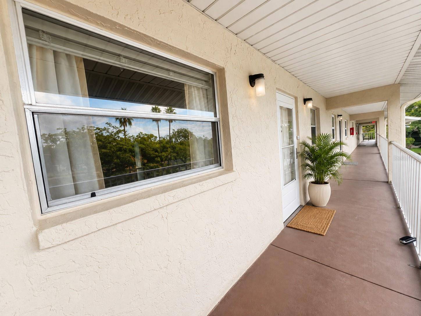3981 MACEACHEN BLVD #330, Sarasota, FL 34233