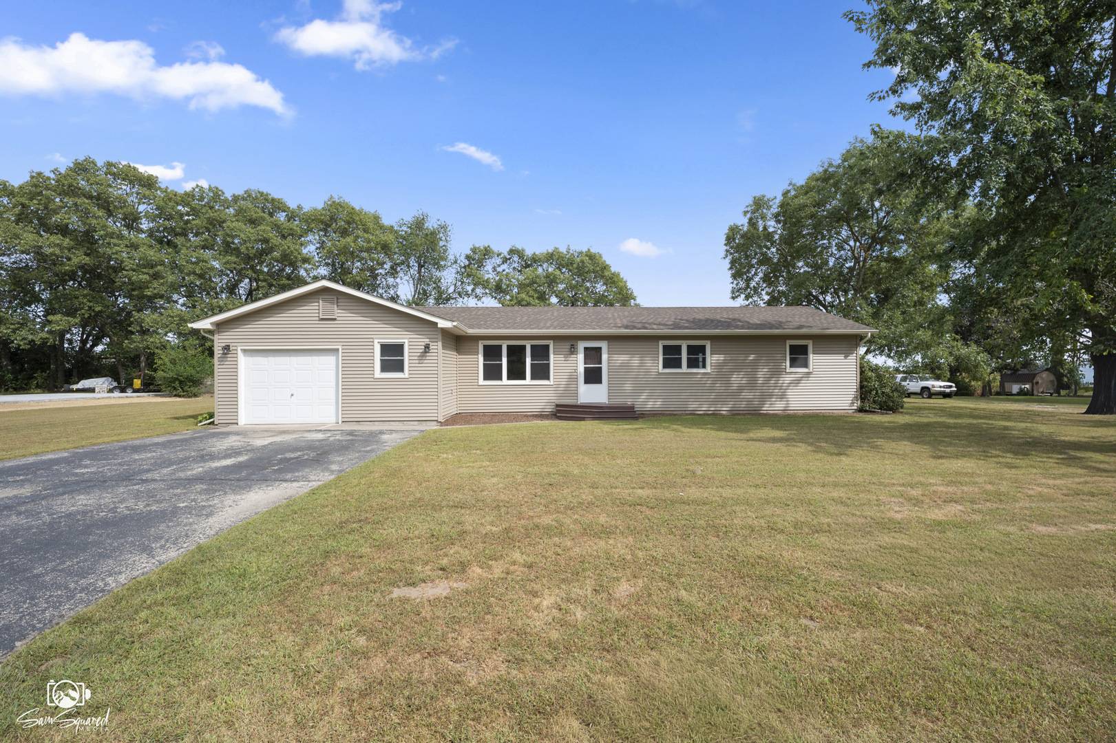 1871 S Oaklawn DR, St. Anne, IL 60964
