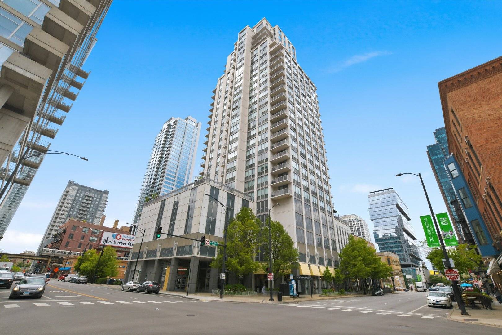 200 W Grand AVE #2700, Chicago, IL 60654