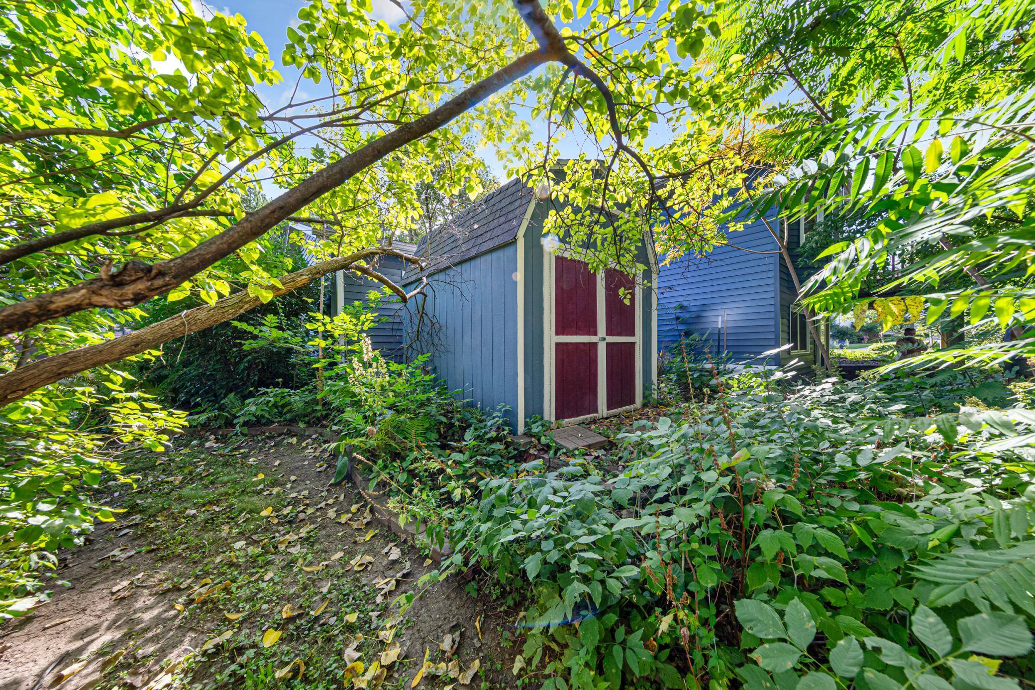 759 Lathrop DR, Northfield, MN 55057
