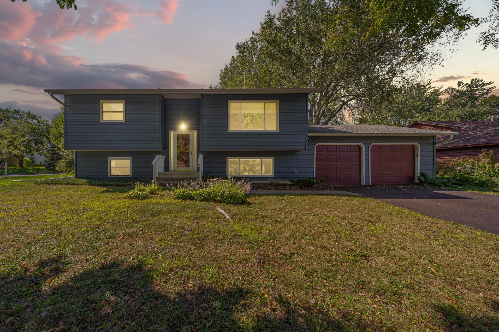 759 Lathrop DR, Northfield, MN 55057