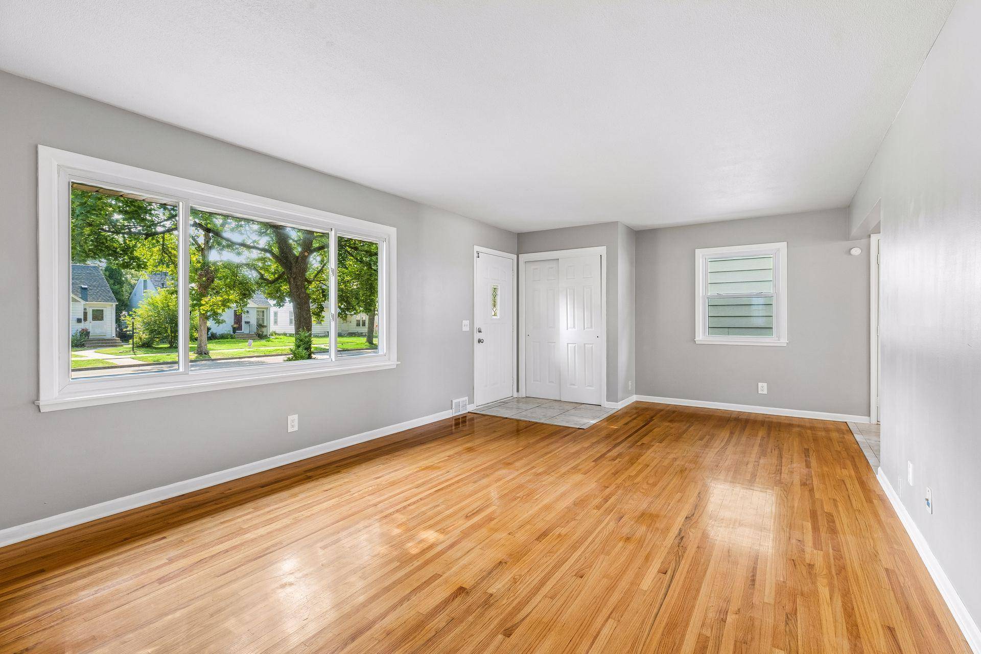 3845 Vera Cruz AVE N, Robbinsdale, MN 55422