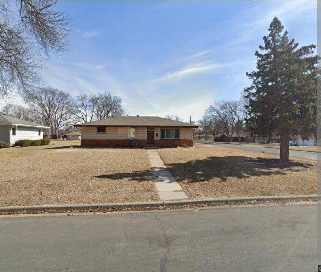 6800 Quail AVE N, Brooklyn Center, MN 55429