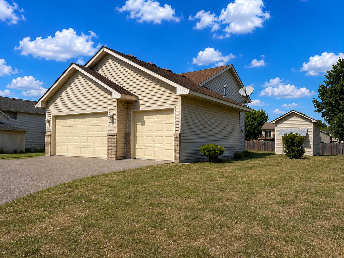 477 Shannon DR, Big Lake, MN 55309