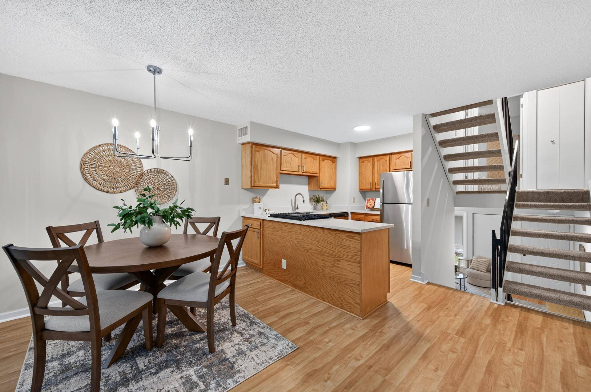 5576 Brookdale DR N, Brooklyn Park, MN 55443