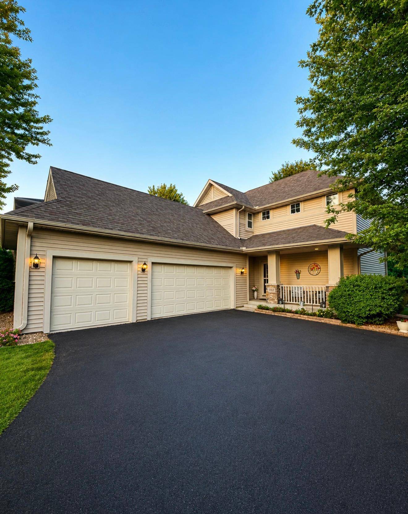 9906 Scott AVE N, Brooklyn Park, MN 55443