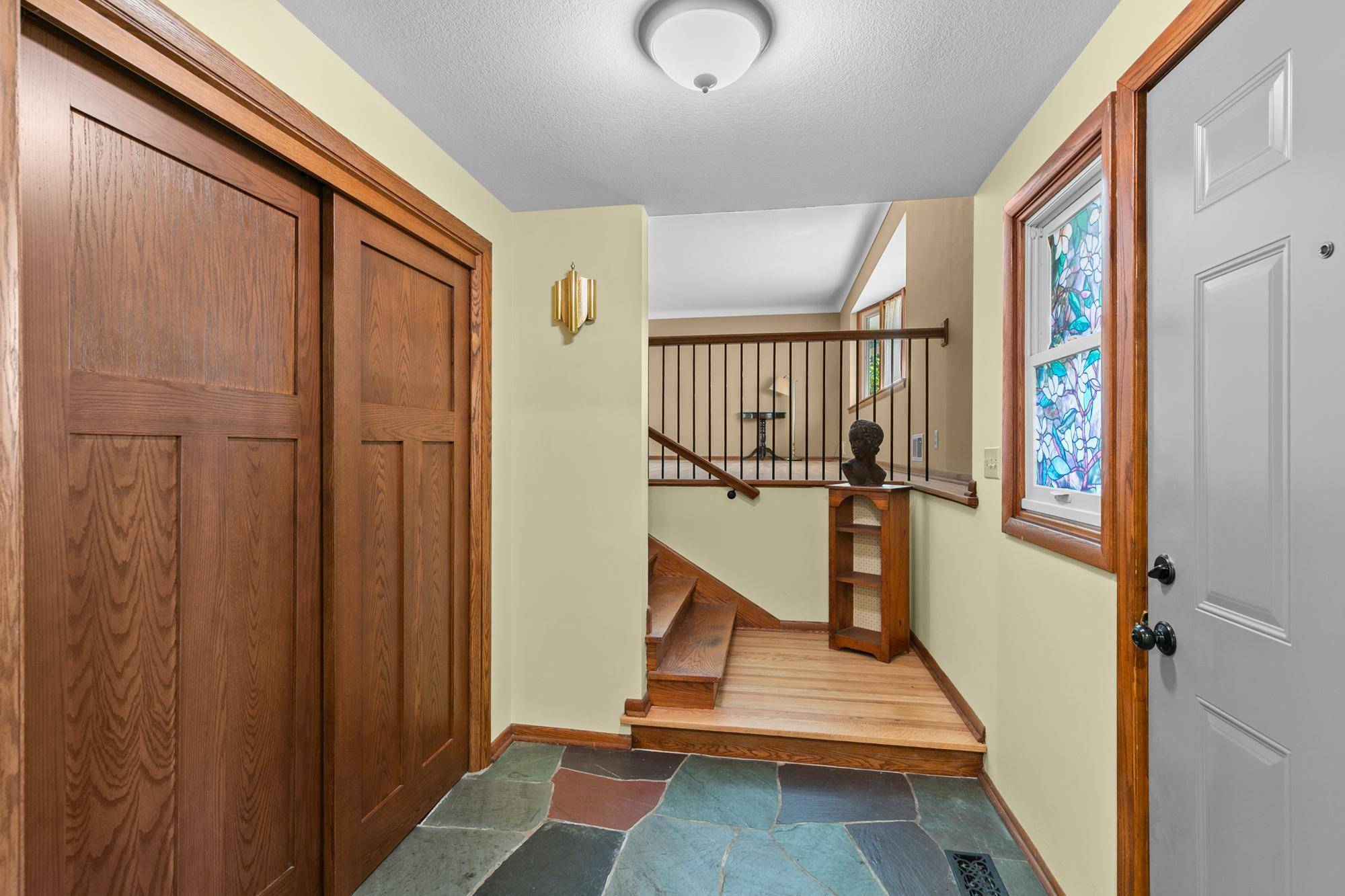 2567 Orchard LN, White Bear Lake, MN 55110