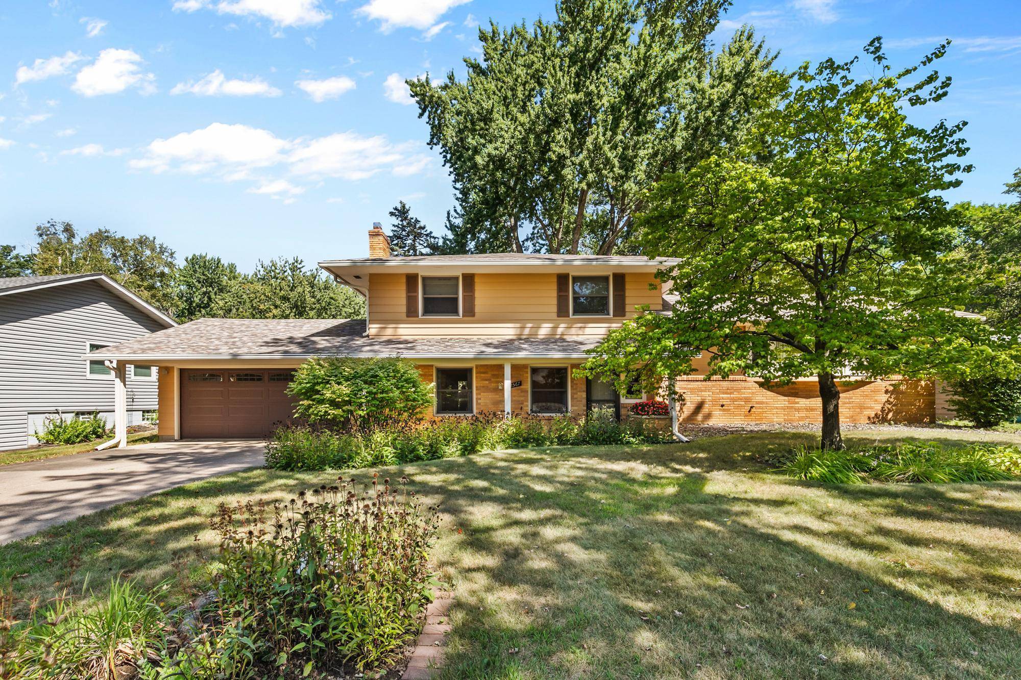2567 Orchard LN, White Bear Lake, MN 55110