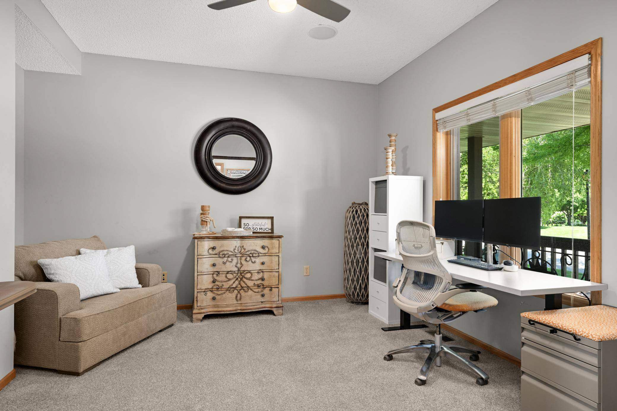 20511 Islandview CIR, Lakeville, MN 55044