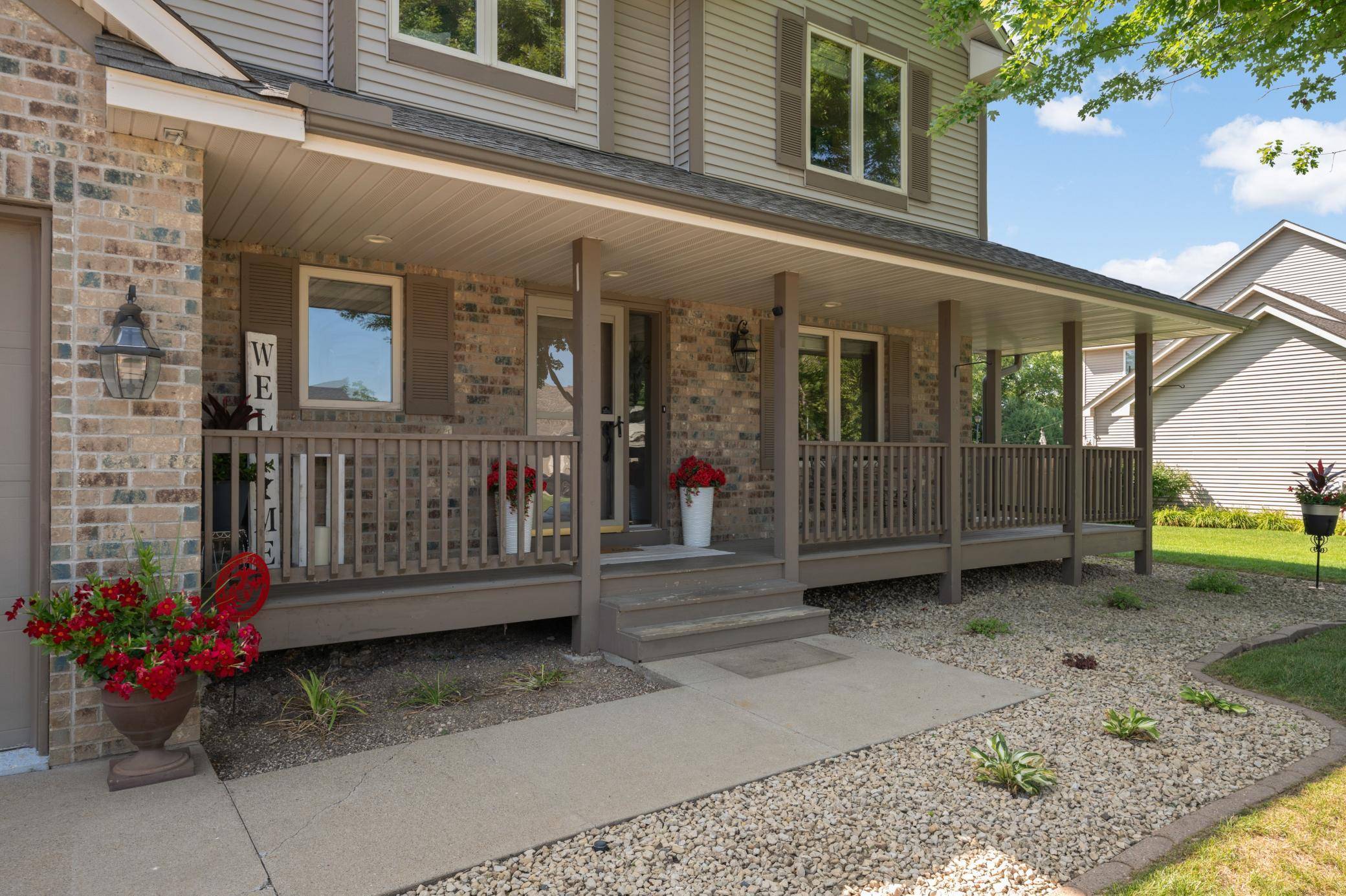 20511 Islandview CIR, Lakeville, MN 55044