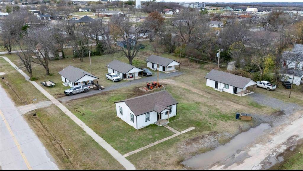 402 N 6th AVE, Stroud, OK 74079