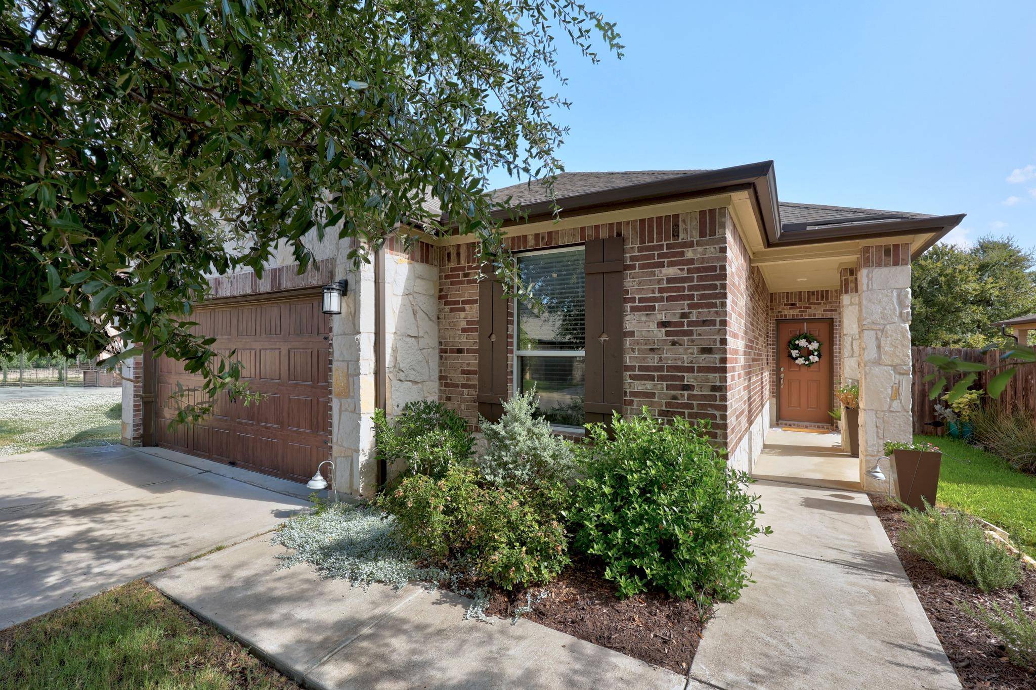 2471 Sunrise RD #40, Round Rock, TX 78664
