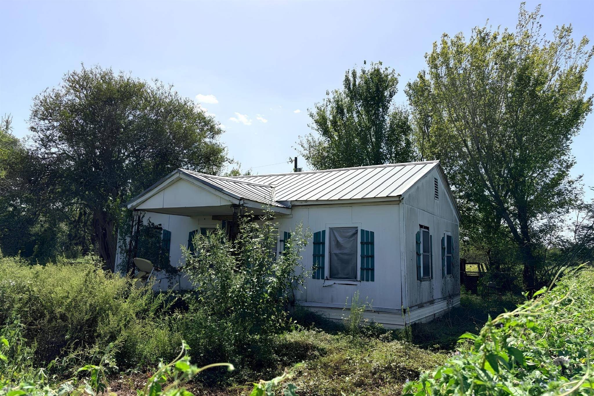 113 Krchnak RD, La Grange, TX 78945