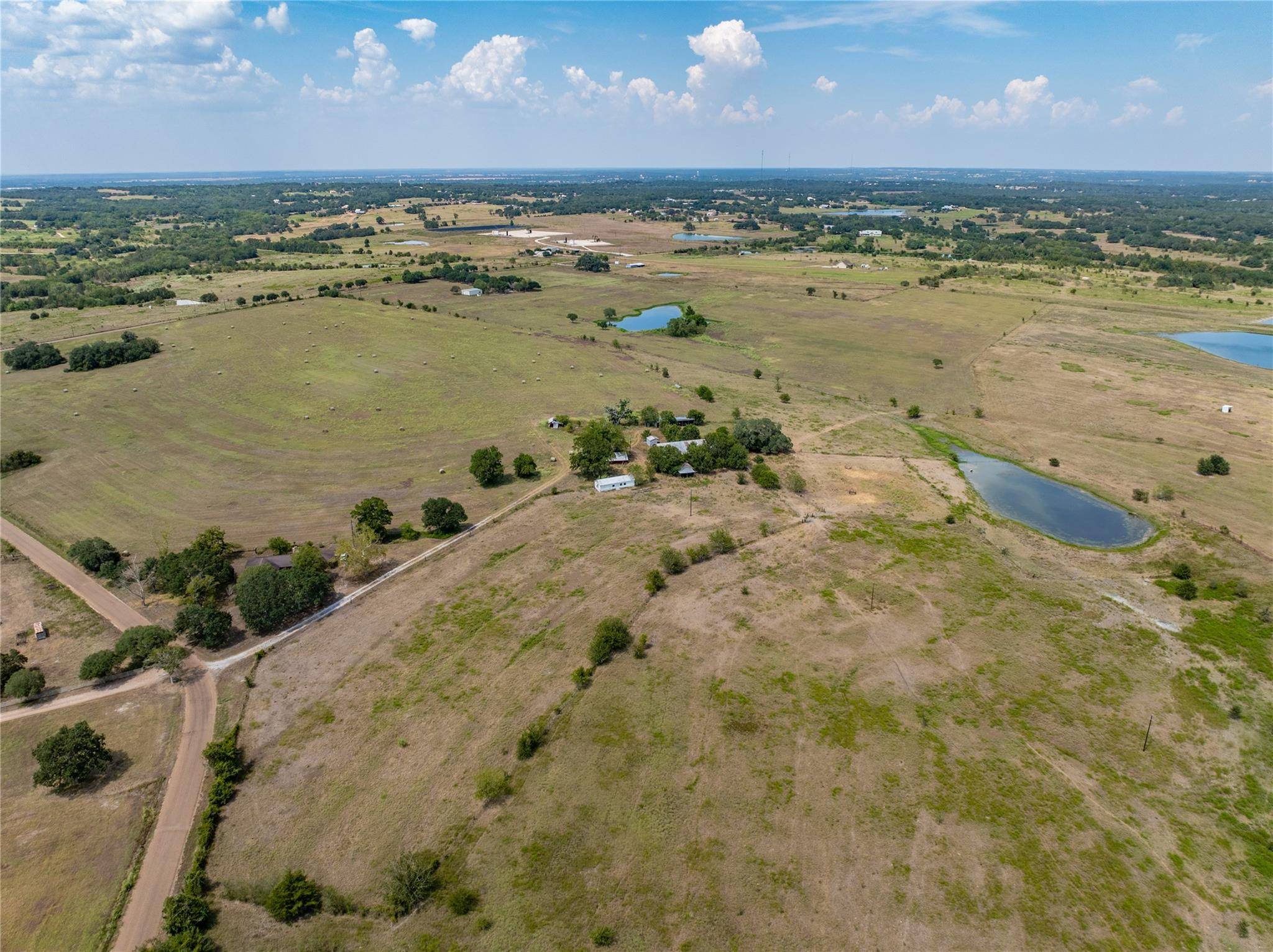 1105 Kruppa RD, La Grange, TX 78945