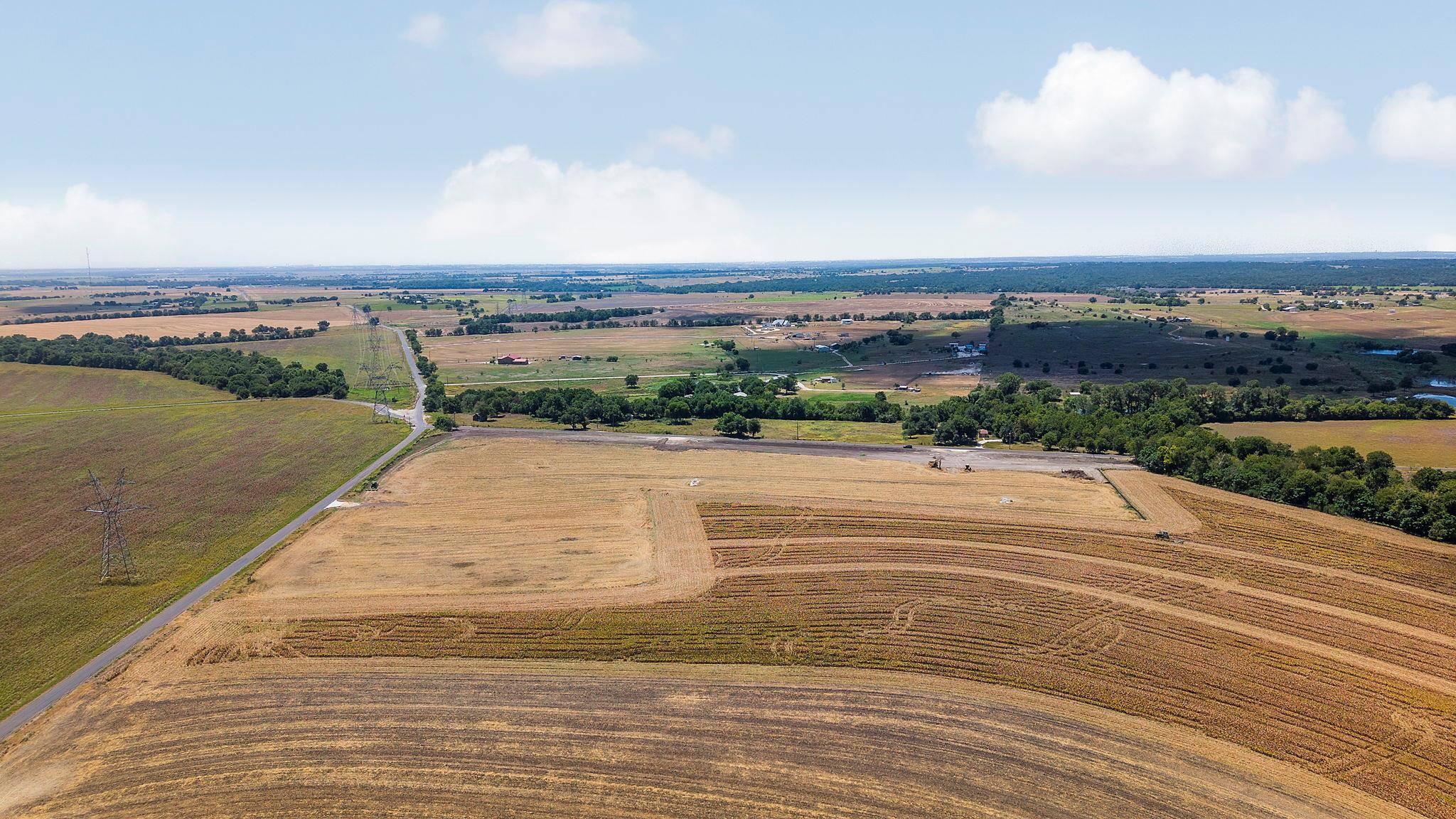 Lot 2 CR 330, Granger, TX 76530