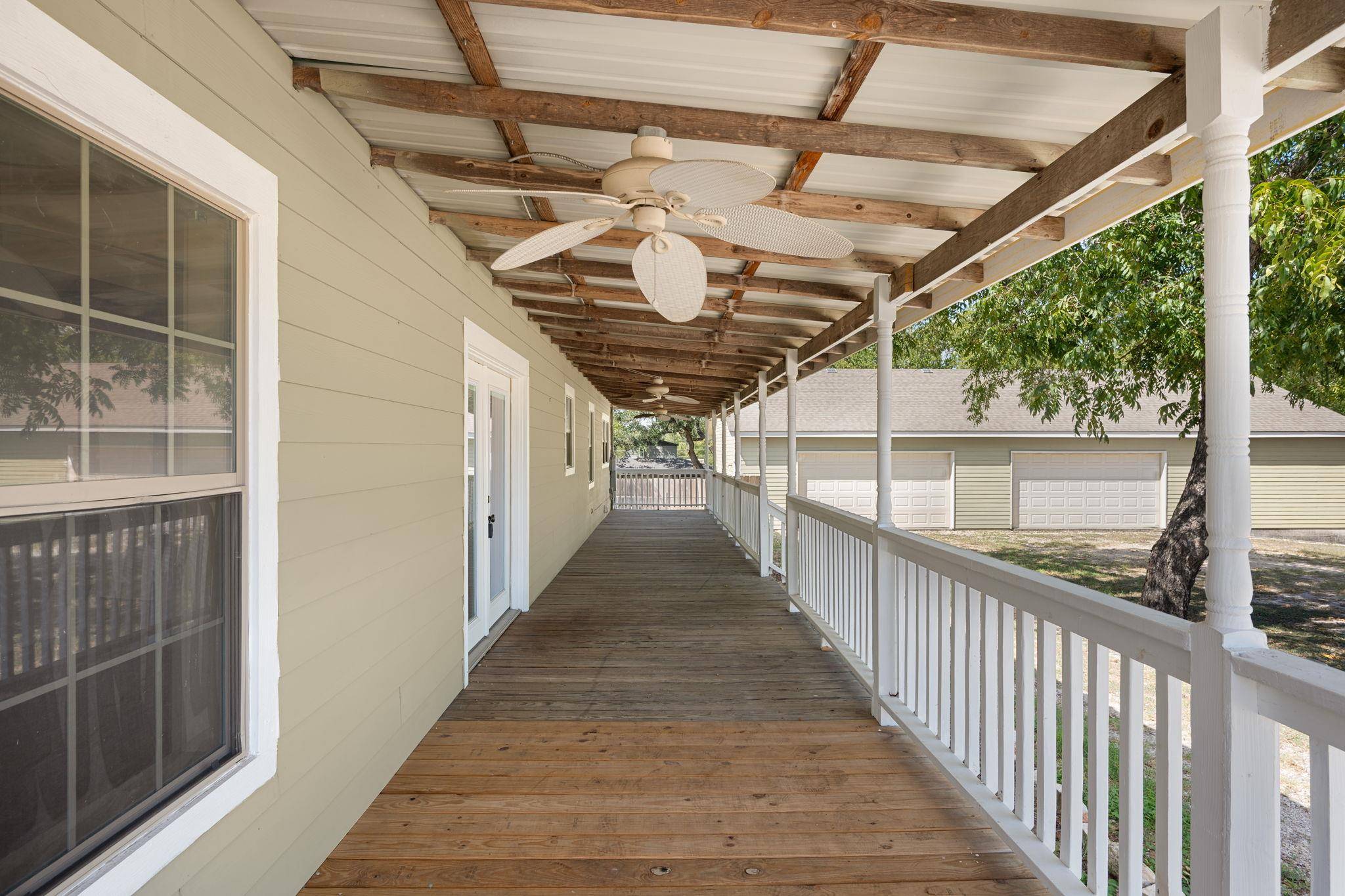 808 N Water ST, Burnet, TX 78611
