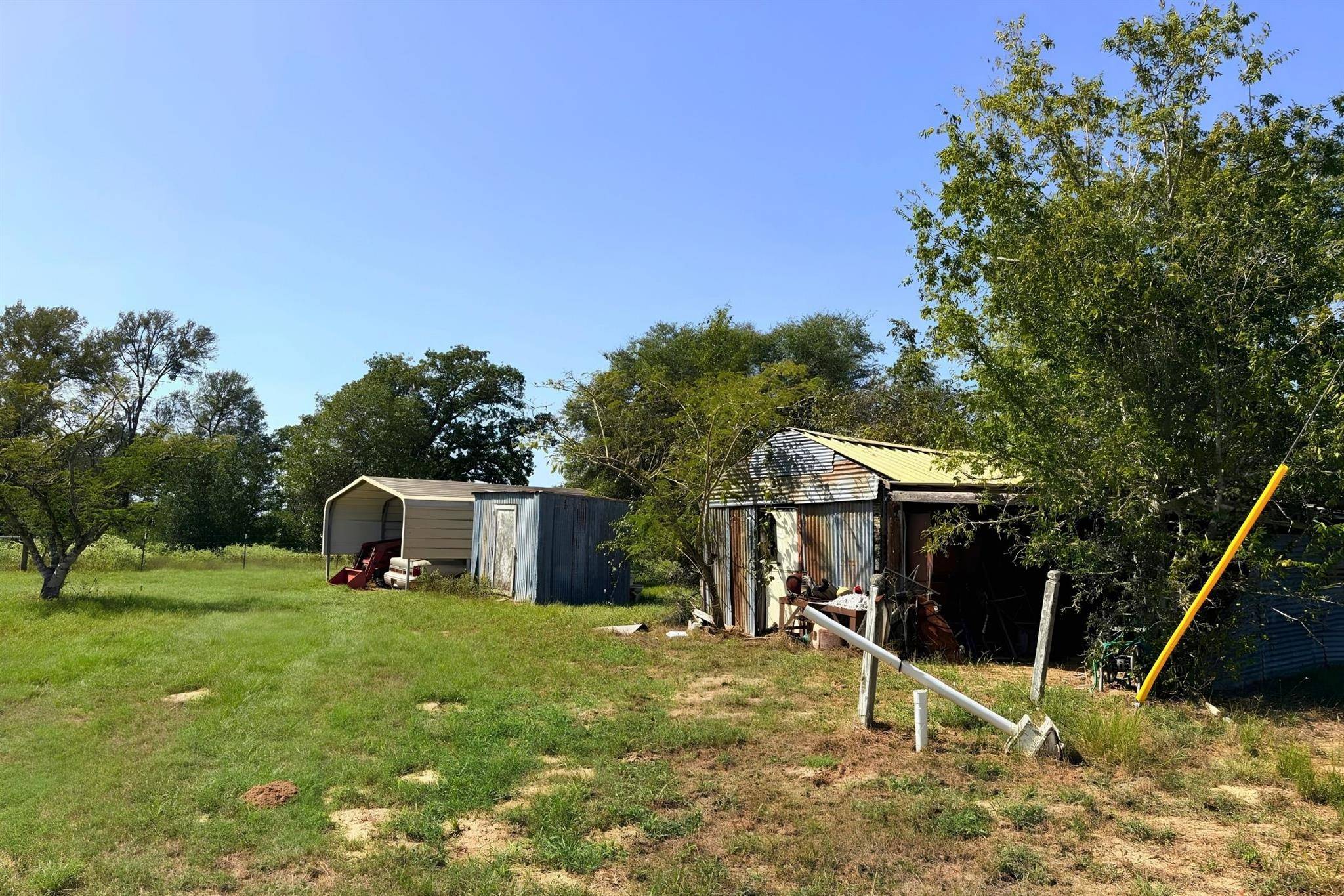 143 Krchnak RD, La Grange, TX 78945