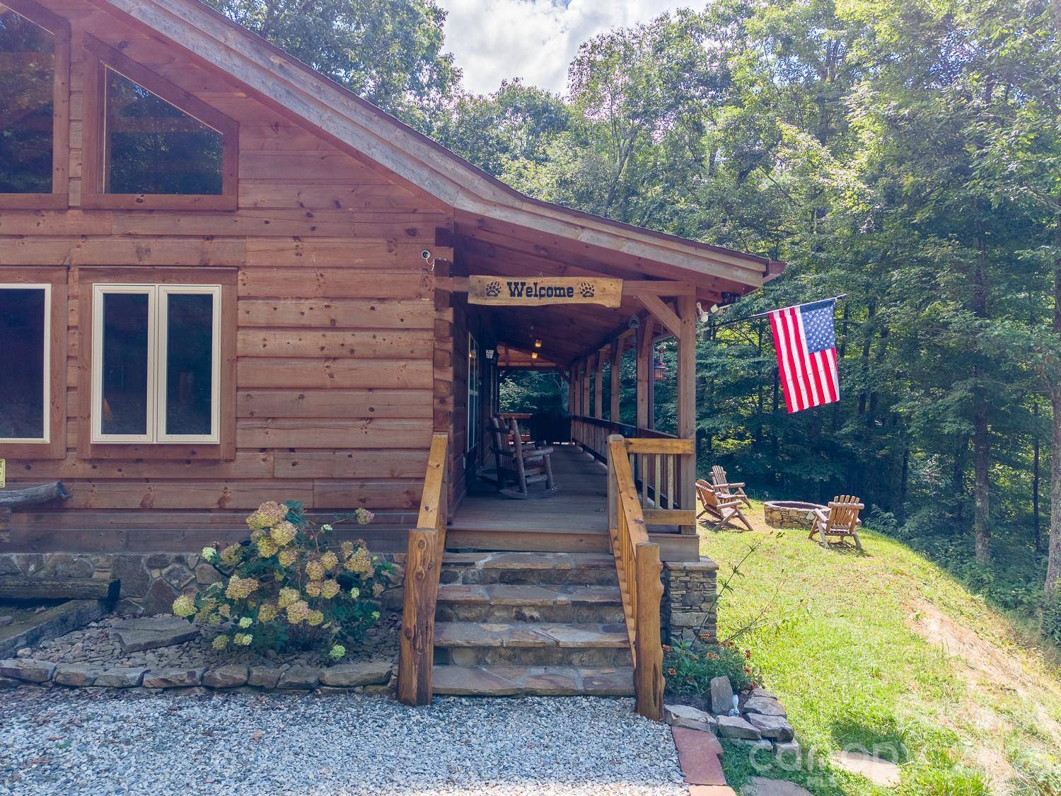 58 Indianola LN, Bryson City, NC 28713