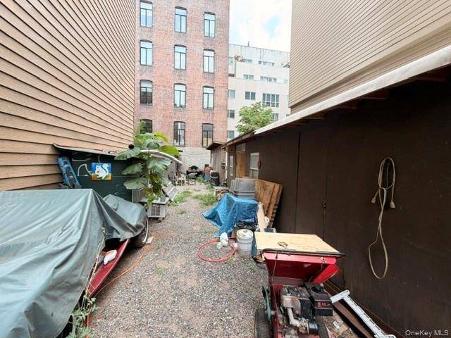 142 N 11th ST, Brooklyn, NY 11249