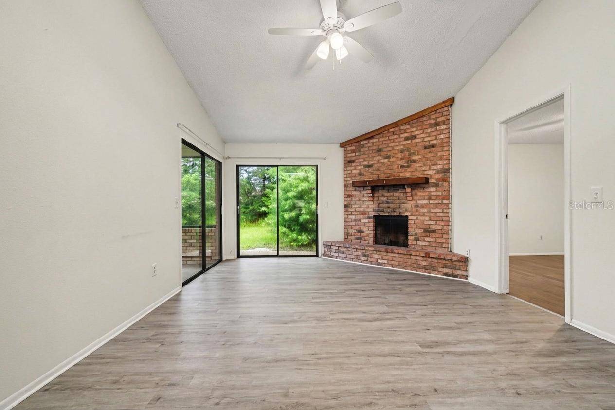 2362 WHITEHORSE ST, Deltona, FL 32738