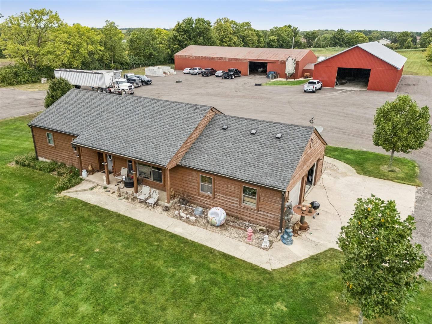 1451 Johnson RD, Oswego, IL 60543