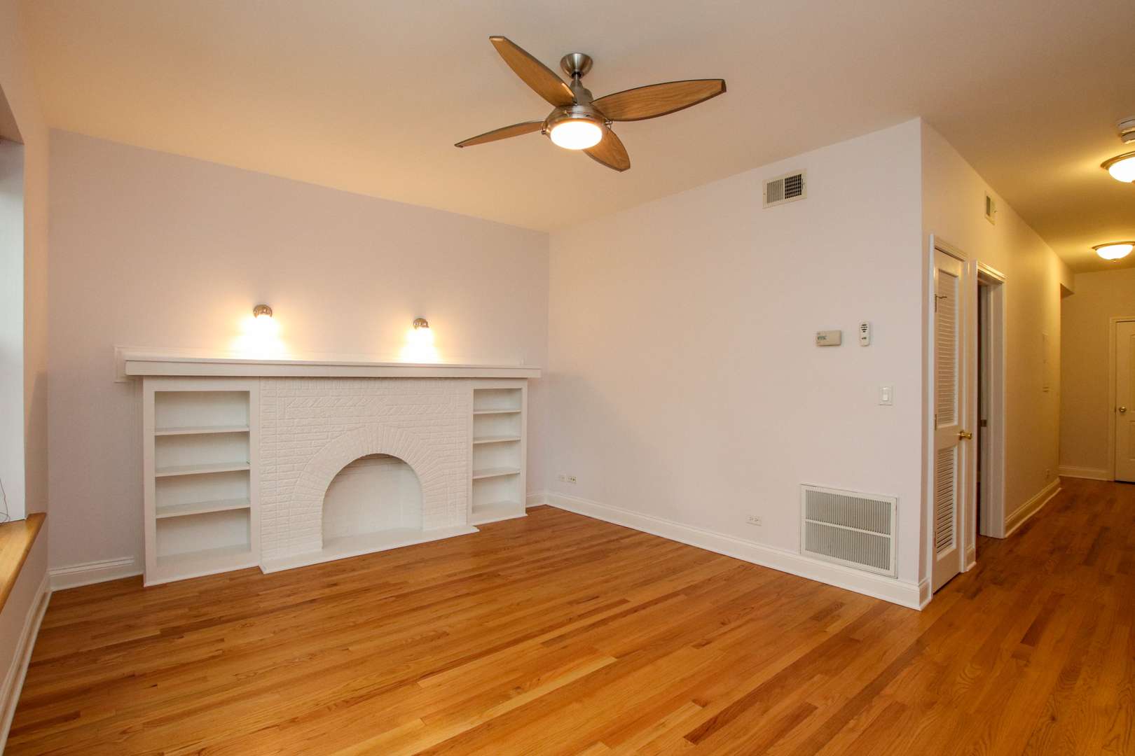 4014 N Spaulding AVE #2, Chicago, IL 60618