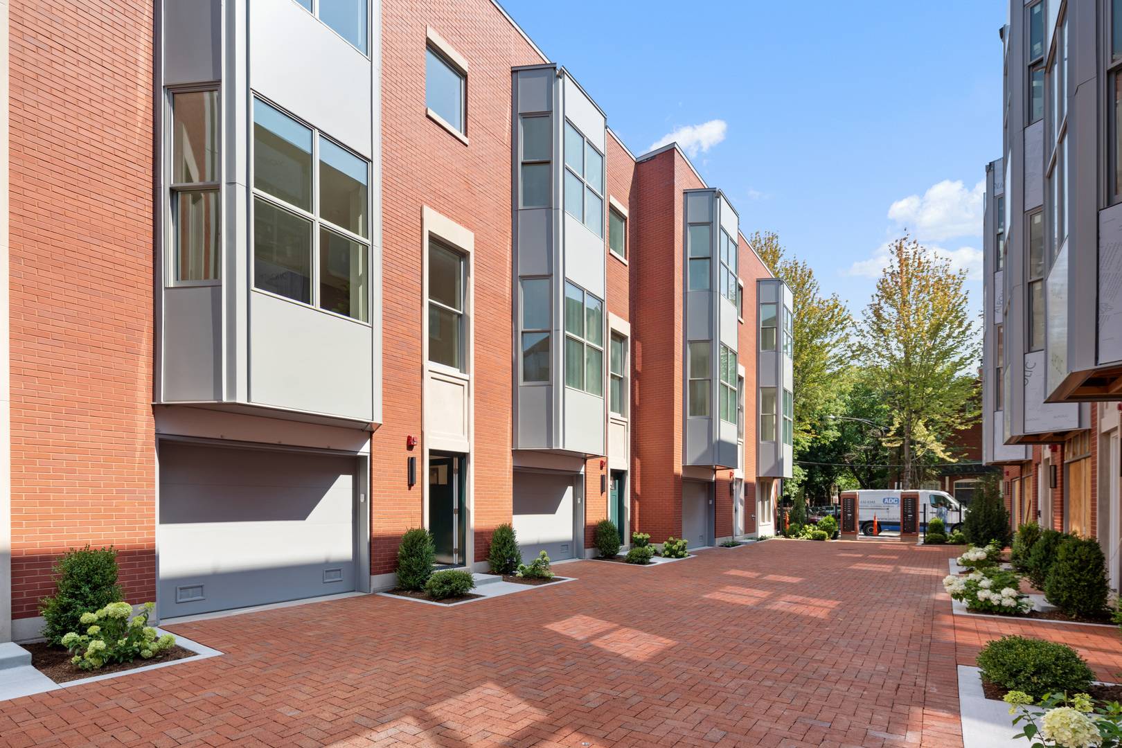 2333 N Cambridge AVE #C, Chicago, IL 60614