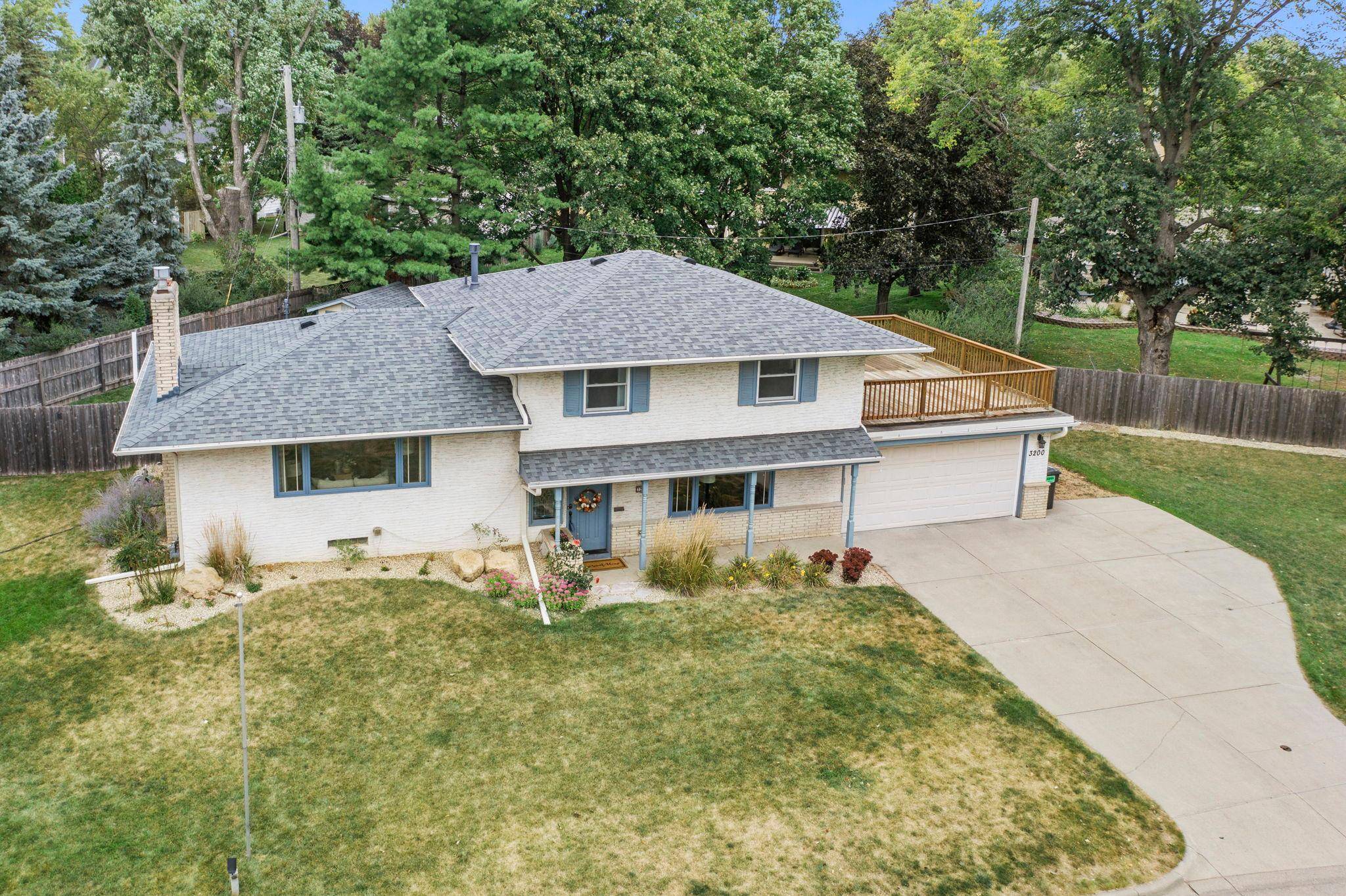 3200 Edward ST NE, Saint Anthony, MN 55418
