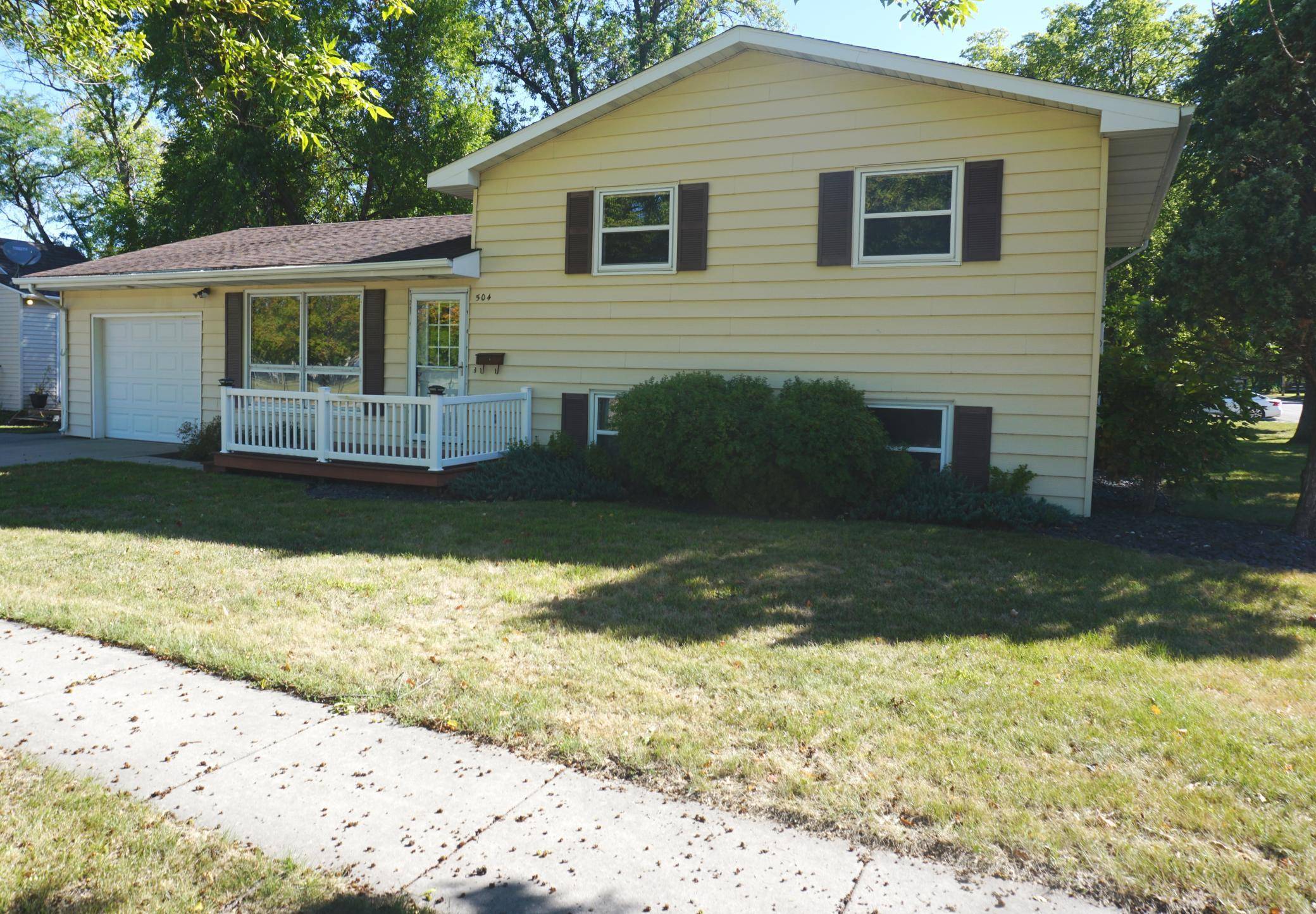 504 11th ST N, Breckenridge, MN 56520