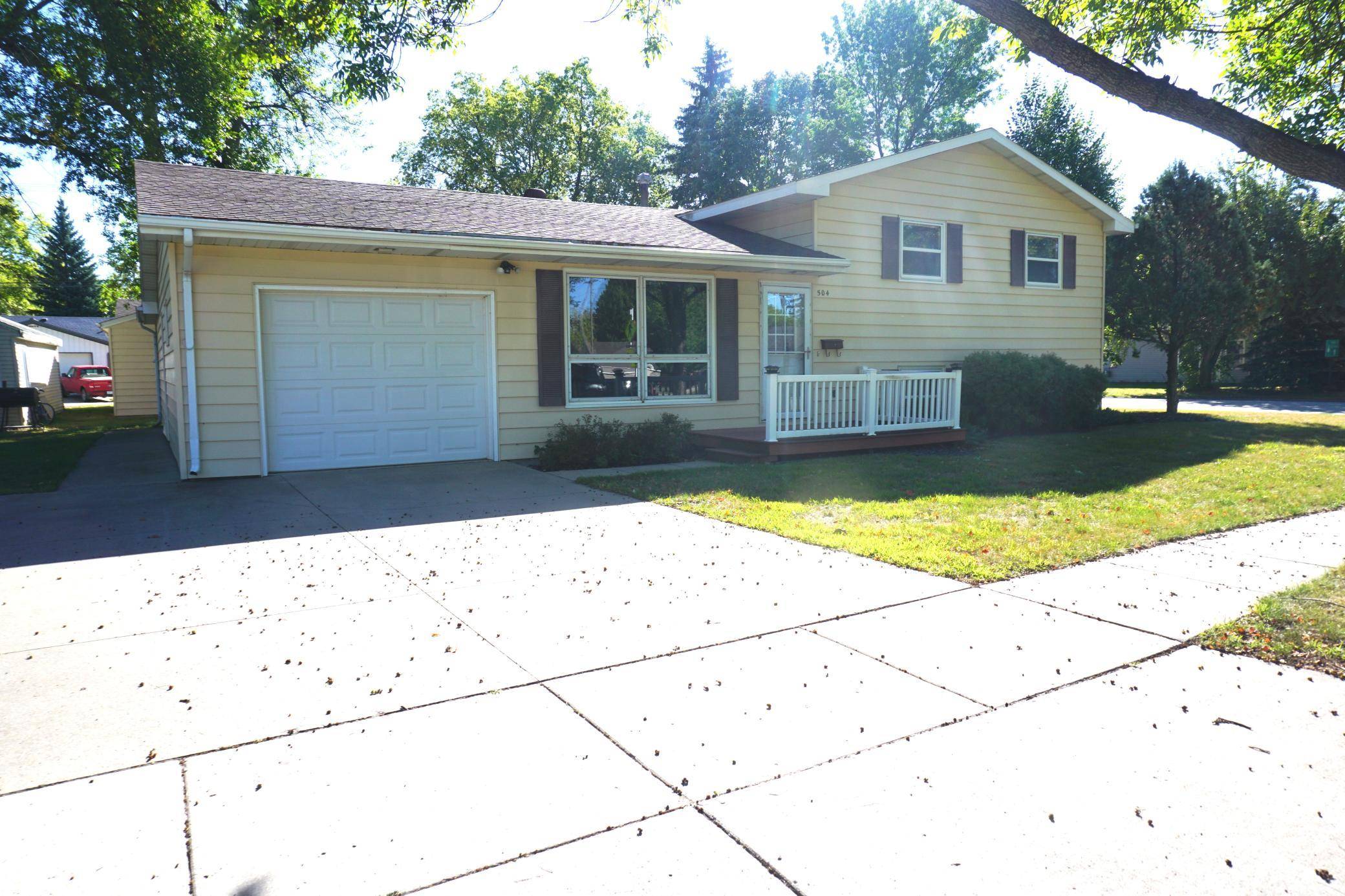 504 11th ST N, Breckenridge, MN 56520