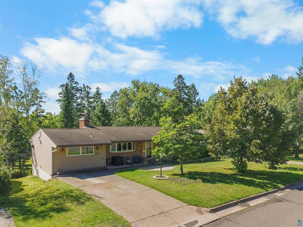 5310 Oakley ST, Duluth, MN 55804