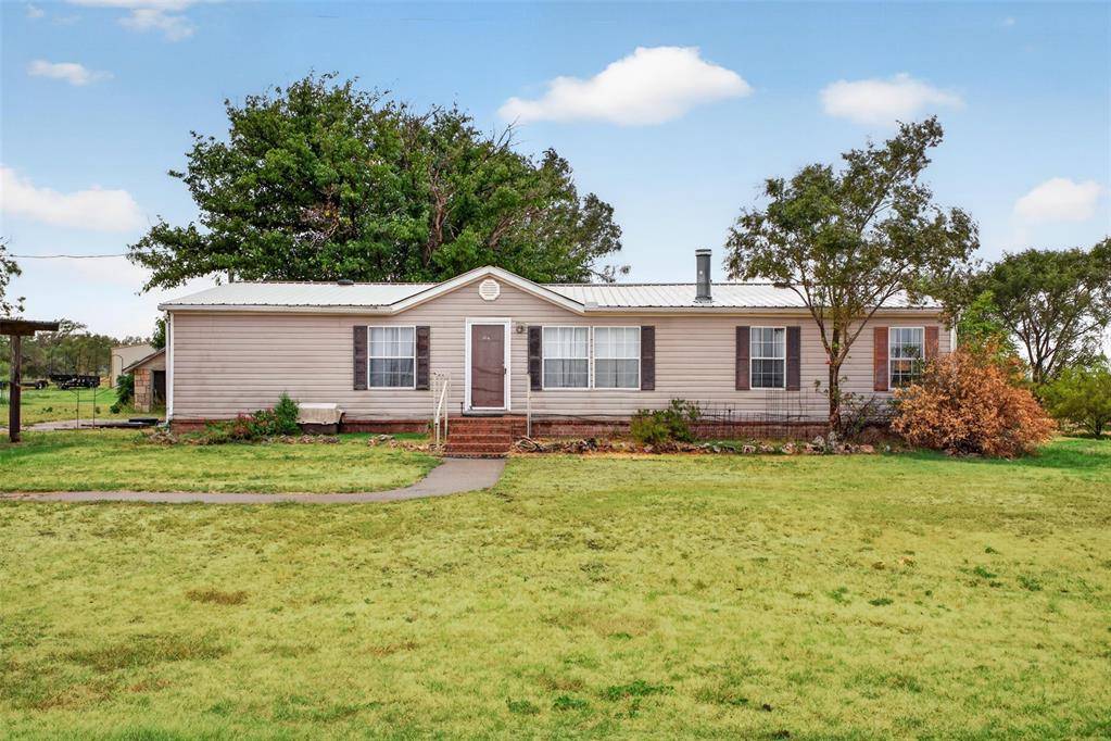 12689 N 1850 RD, Sayre, OK 73662