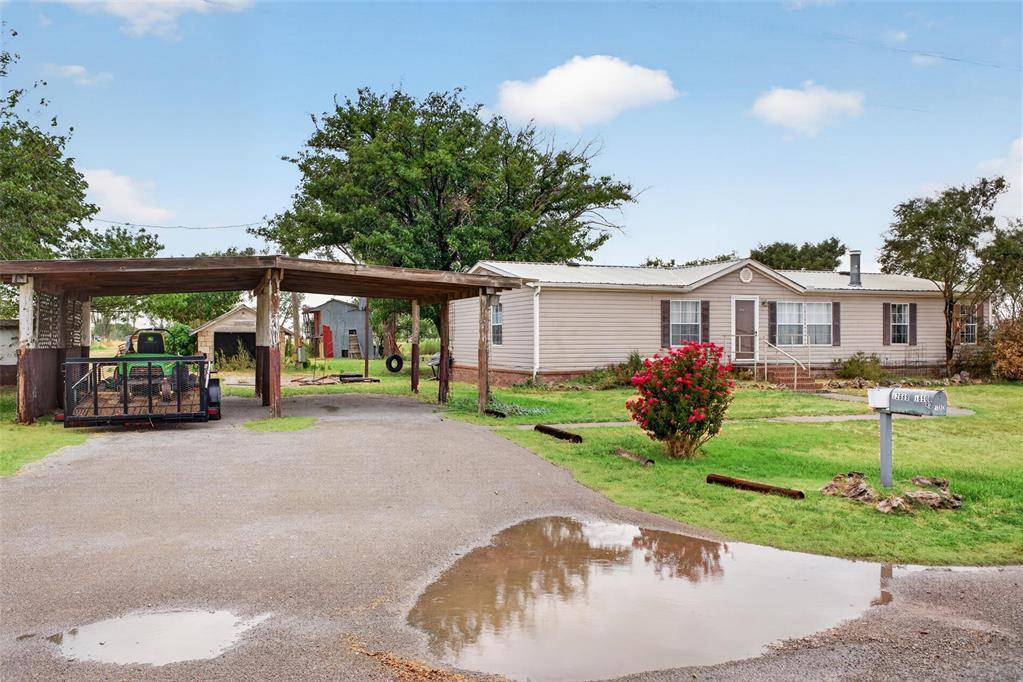 12689 N 1850 RD, Sayre, OK 73662