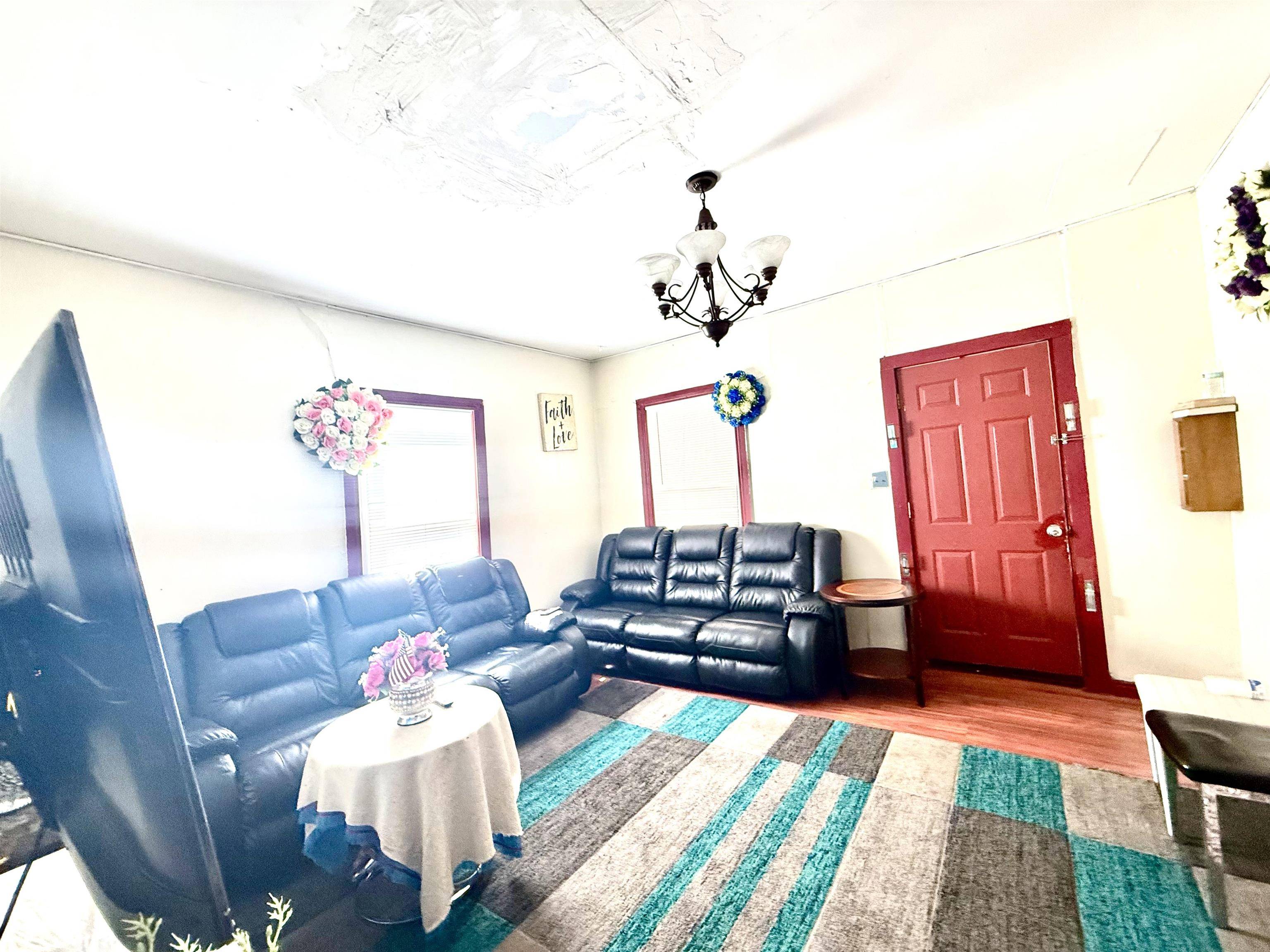 418 N Erie St, Wichita, KS 67214