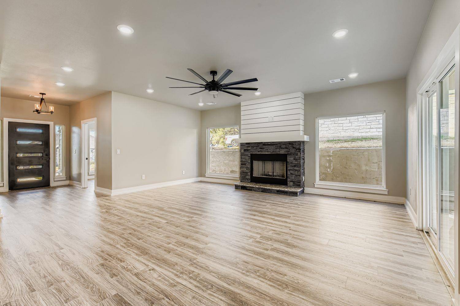 1403 Sunset DR, Marble Falls, TX 78654