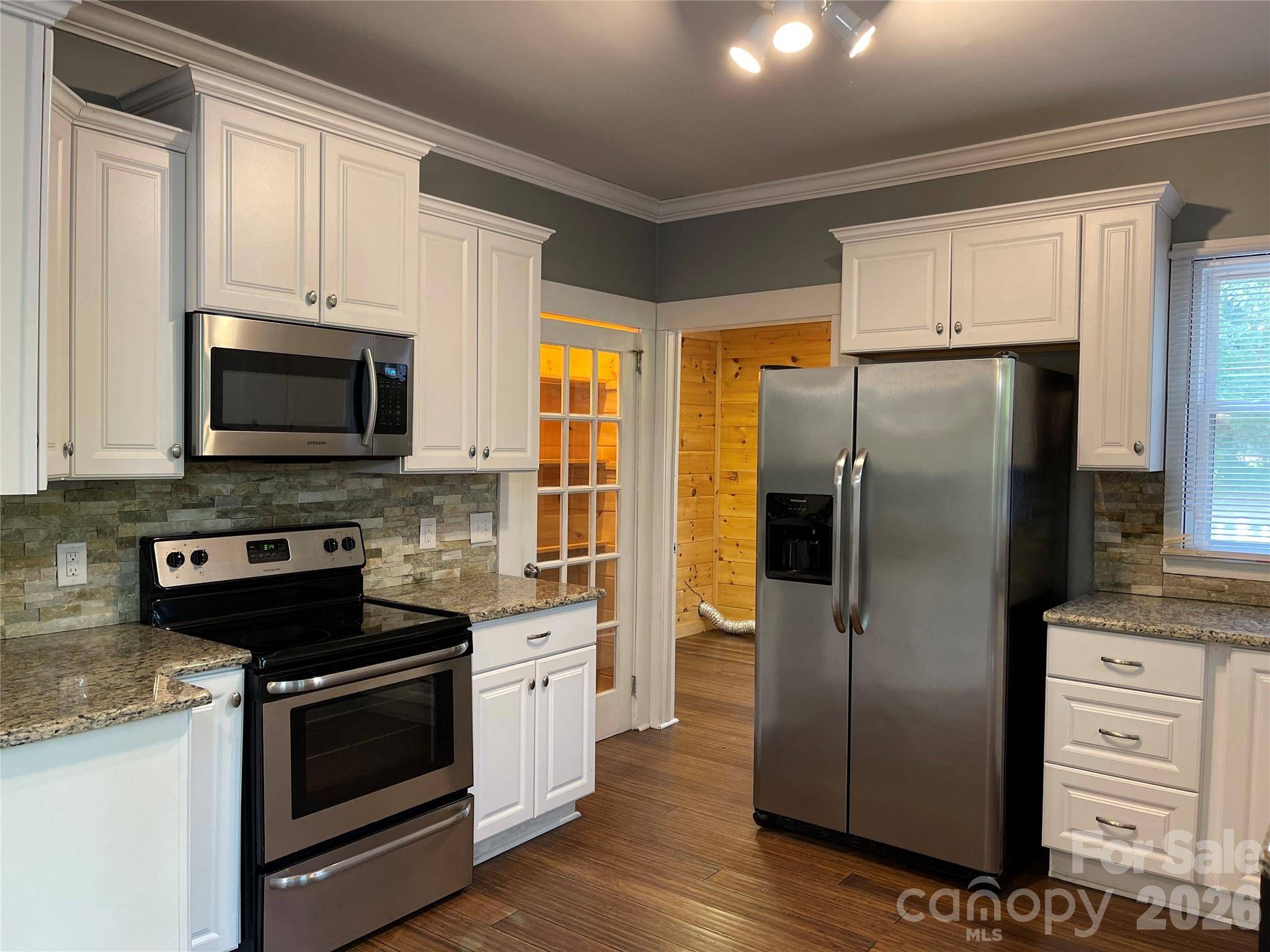 216 E Catawba AVE, Mount Holly, NC 28120