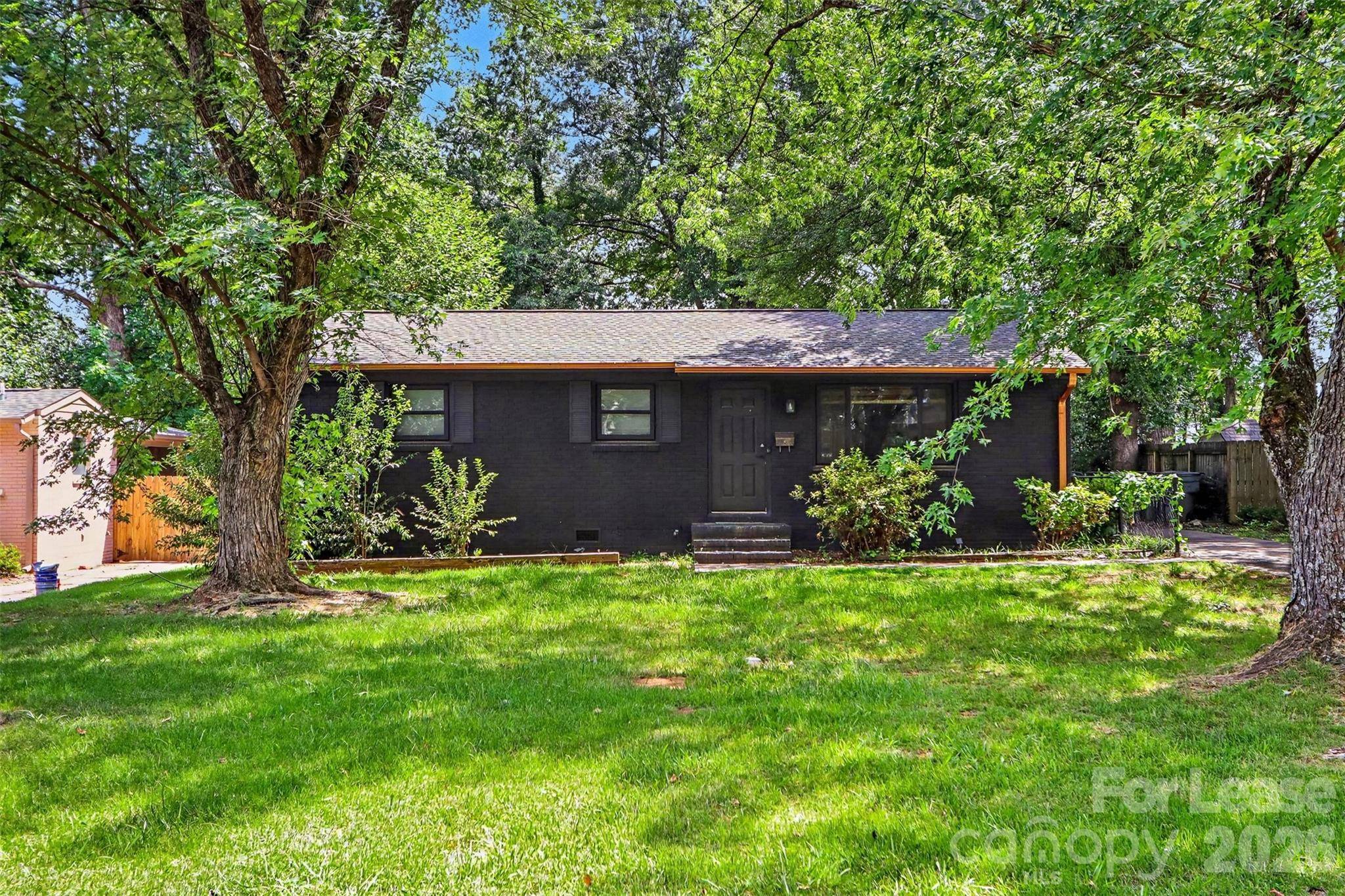2616 Springway DR, Charlotte, NC 28205