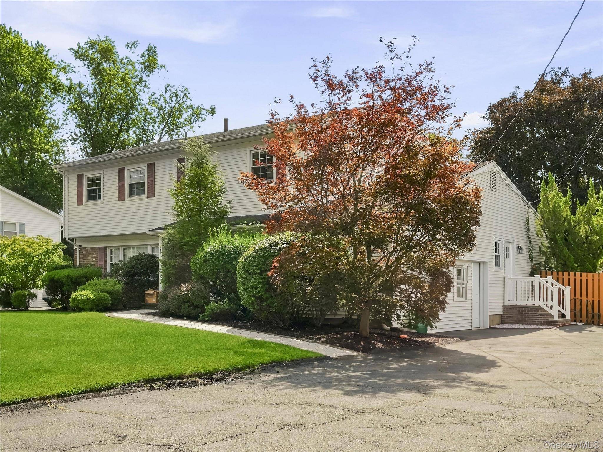 21 Argow PL, Nanuet, NY 10954