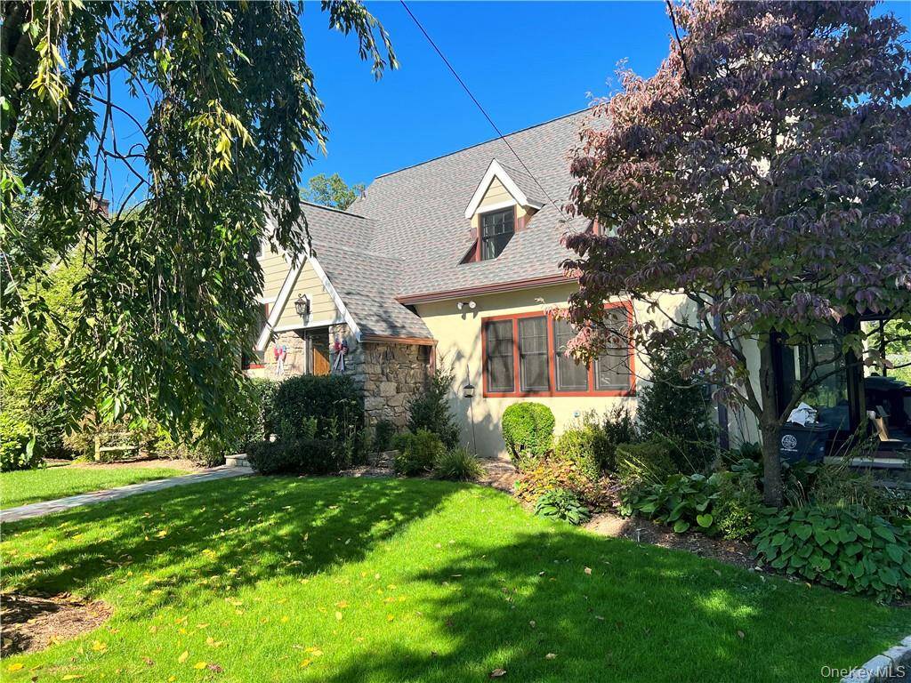 88 Hartsdale AVE, White Plains, NY 10605