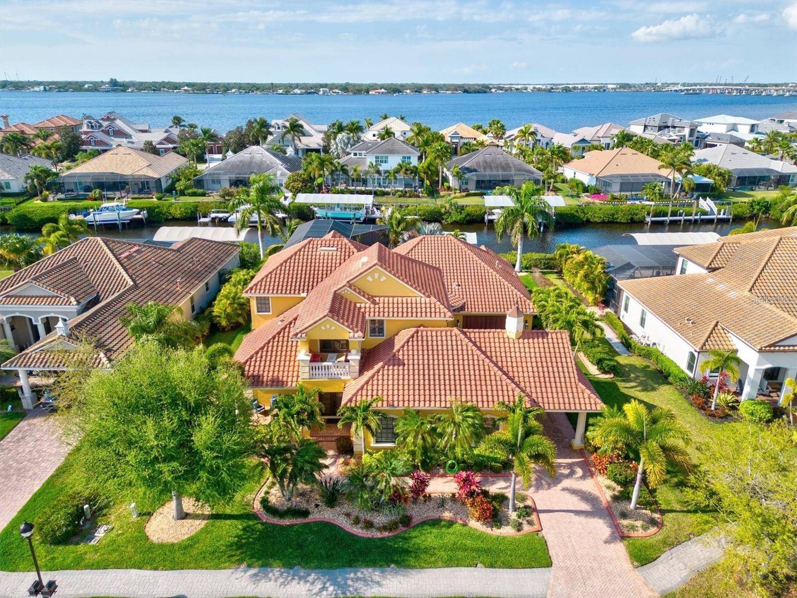 540 FORE DR, Bradenton, FL 34208