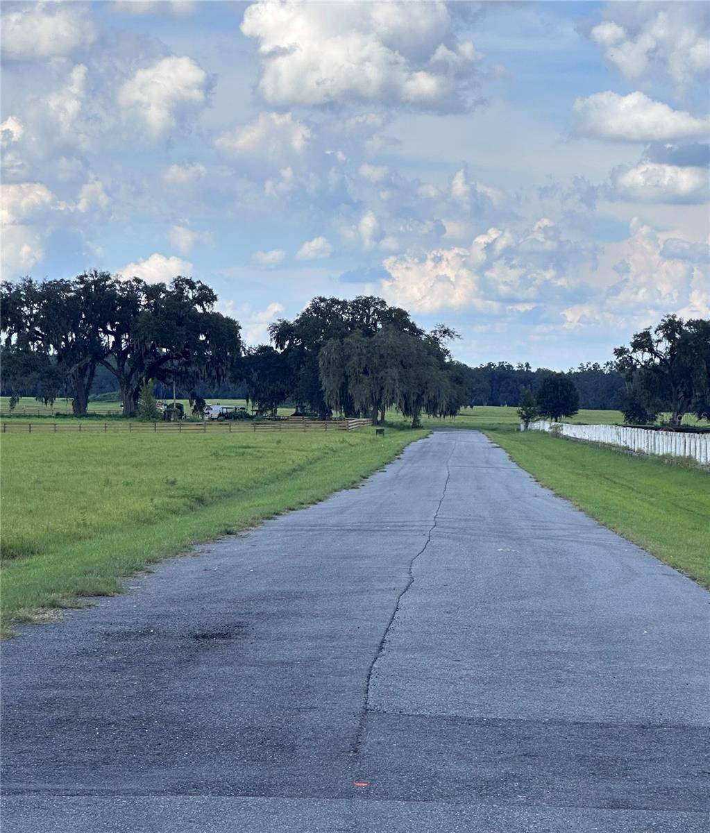 16405 NW 464B HWY, Morriston, FL 32668