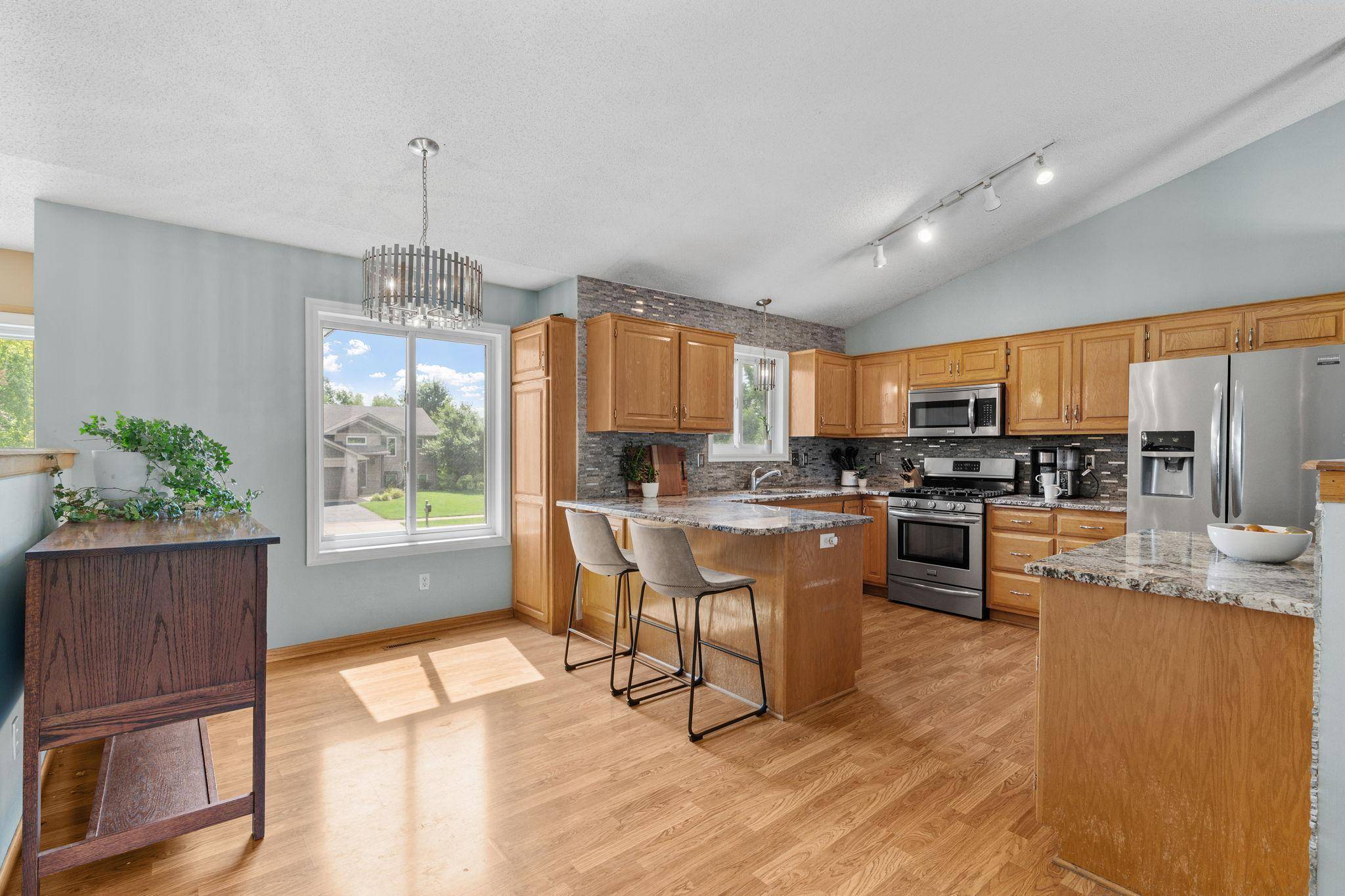 18566 96th PL N, Maple Grove, MN 55311