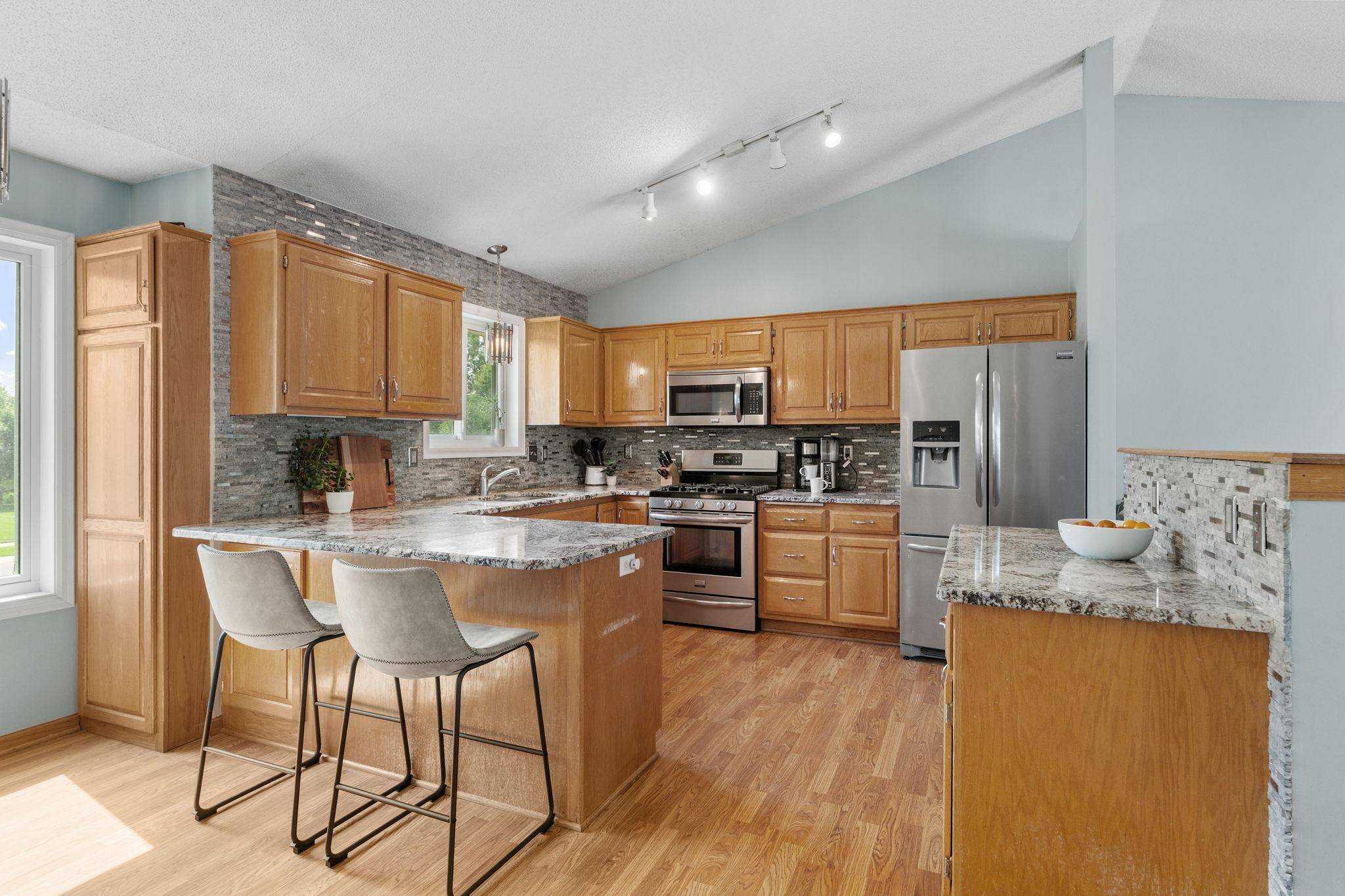 18566 96th PL N, Maple Grove, MN 55311